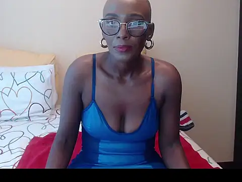 yummycherryxx online show from 02-16-26, 08:35