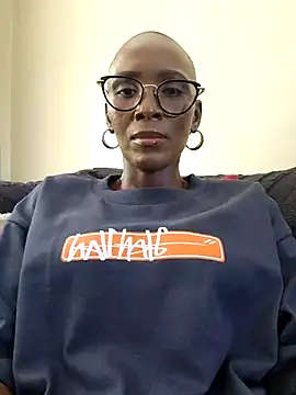 yummycherryxx online show from 12-20-25, 07:44