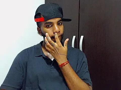 Rene hotman online show from 10-29-25, 09:25