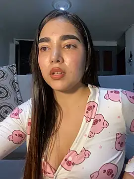 Snapshot of DulceChloe99 chatting on 04-09-26, 06:19 DulceChloe99 online show from 04-09-26, 06:19