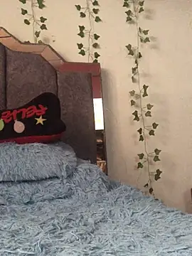 Snapshot of DulceChloe99 chatting on 12-05-24, 07:44 DulceChloe99 online show from 12-05-24, 07:44