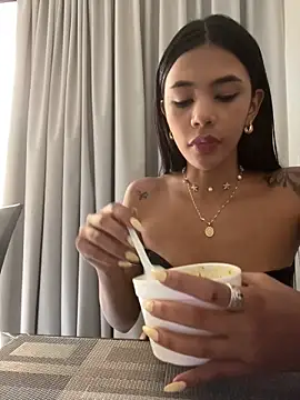 AntonellaRossi online show from 03-27-26, 07:48