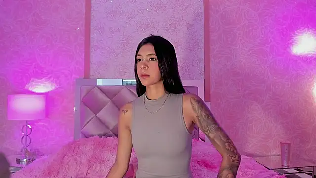 AntonellaRossi online show from 10-24-25, 07:46