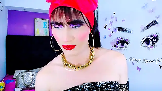 Snapshot of priscilahotker chatting on 09-17-25, 04:20 priscilahotker online show from 09-17-25, 04:20