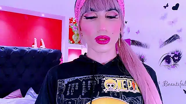Snapshot of priscilahotker chatting on 03-12-25, 08:51 priscilahotker online show from 03-12-25, 08:51