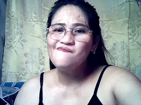 Amazing Angel22 online show from 10-27-25, 03:18