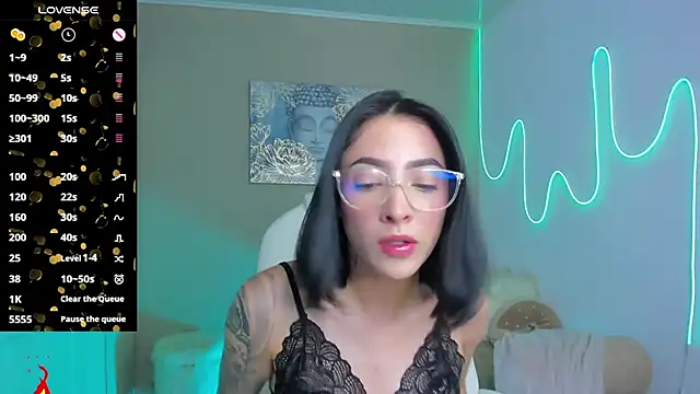 barbie scoth  online show from 10-17-25, 09:49