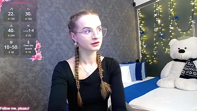 KateJonson online show from 11-18-25, 11:24