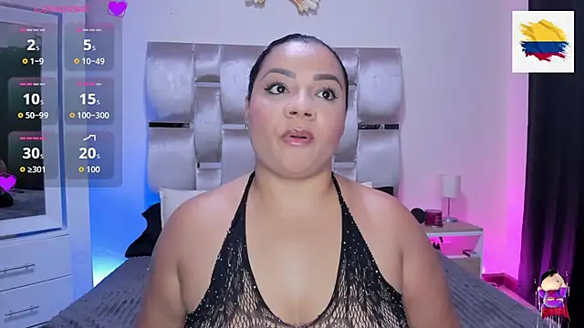 Snapshot of MelanyShayk chatting on 06-25-26, 12:19 MelanyShayk online show from 06-25-26, 12:19