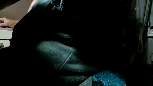 suedel65 online show from 10-18-25, 02:46