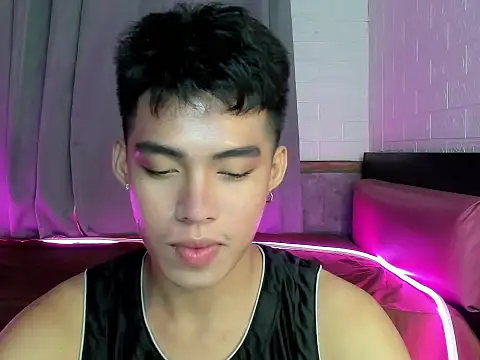 Lightjt04 online show from 10-16-25, 05:10