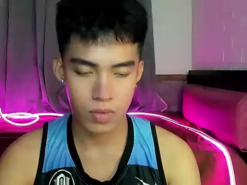 Lightjt04 online show from 10-15-25, 05:21