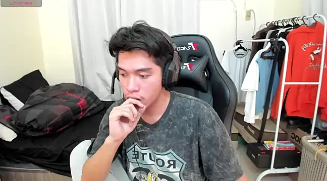 Lightjt04 online show from 02-19-25, 10:20