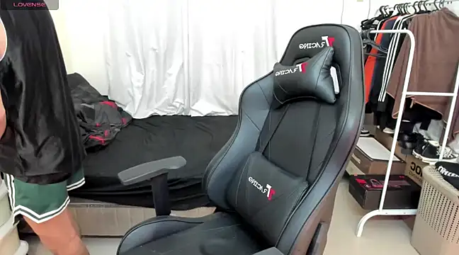 Lightjt04 online show from 03-14-25, 09:57