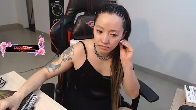 pink-2022 online show from 05-28-26, 02:23