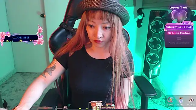 pink-2022 online show from 01-03-25, 03:12