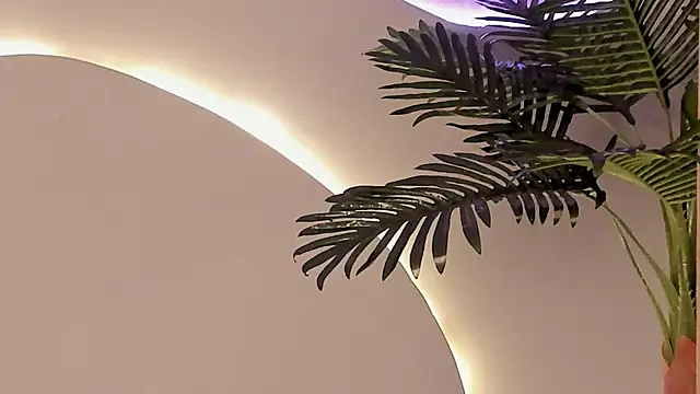 Emma Morgann online show from 11-20-25, 01:34