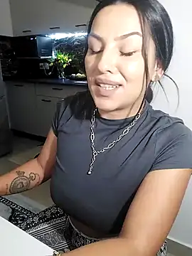 hot-babygirl online show from 11-11-25, 08:14