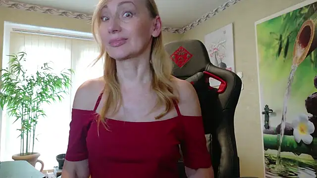 HotLana69 online show from 05-18-26, 05:18