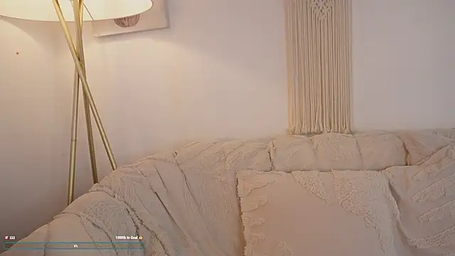 Snapshot of bunnycuteshy chatting on 11-29-25, 01:44 bunnycuteshy online show from 11-29-25, 01:44