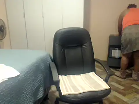sweetnoziexx online show from 04-30-26, 05:14