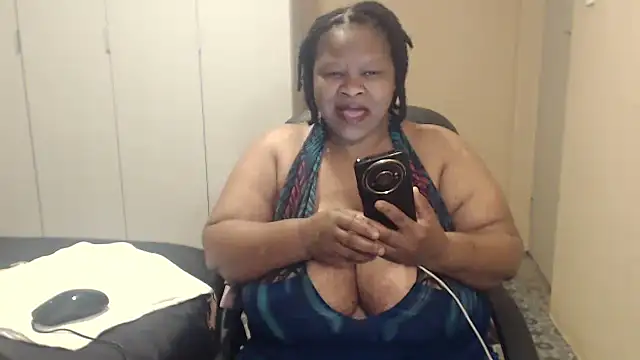 sweetnoziexx online show from 10-20-25, 06:37