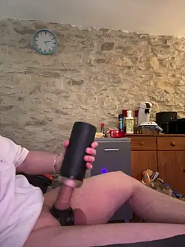 yann2392 online show from 05-17-26, 01:11
