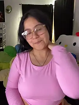 Snapshot of MsConejitaa chatting on 02-15-25, 05:39 MsConejitaa online show from 02-15-25, 05:39