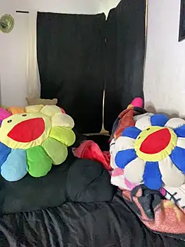 MsConejitaa online show from 12-16-25, 05:50