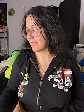 Snapshot of MsConejitaa chatting on 01-28-25, 02:42 MsConejitaa online show from 01-28-25, 02:42