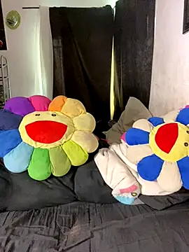 Snapshot of MsConejitaa chatting on 10-10-25, 04:08 MsConejitaa online show from 10-10-25, 04:08