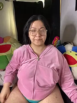 Snapshot of MsConejitaa chatting on 02-14-26, 05:02 MsConejitaa online show from 02-14-26, 05:02