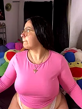 Snapshot of MsConejitaa chatting on 10-13-25, 02:13 MsConejitaa online show from 10-13-25, 02:13