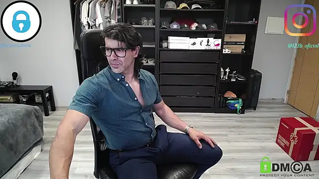 samricci21 online show from 04-07-26, 08:32