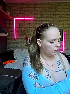 Melissa1994- online show from 04-30-26, 01:51