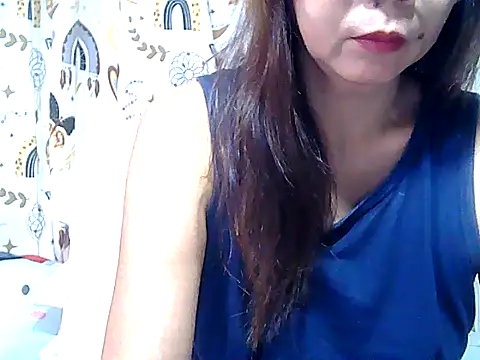 urwife tobe online show from 03-25-26, 08:08