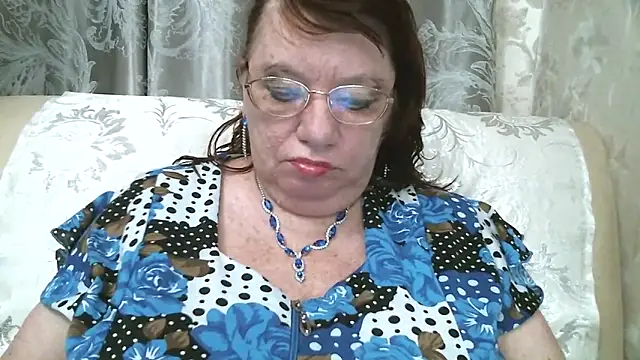 Snapshot of SusanaAhSun chatting on 10-31-25, 12:02 SusanaAhSun online show from 10-31-25, 12:02