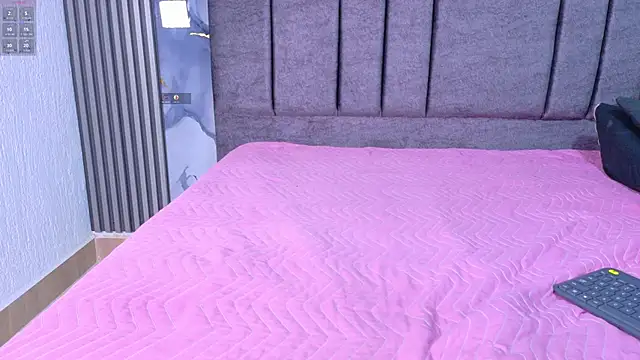 DANIK STAR online show from 10-30-25, 03:09