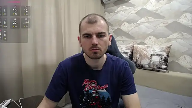 Snapshot of SerzhKorol1 chatting on 07-11-26, 08:58 SerzhKorol1 online show from 07-11-26, 08:58