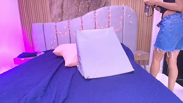 Snapshot of arletmss chatting on 12-16-25, 03:11 arletmss online show from 12-16-25, 03:11