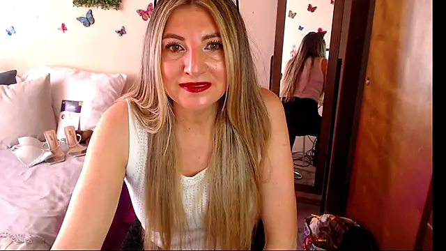 Jolie-Mature online show from 05-22-26, 08:29
