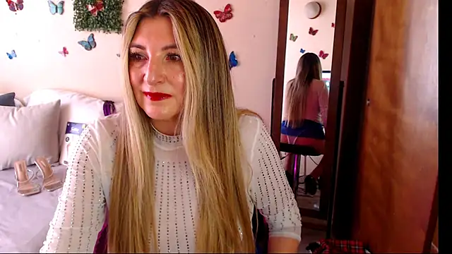 Jolie-Mature online show from 06-05-26, 08:58