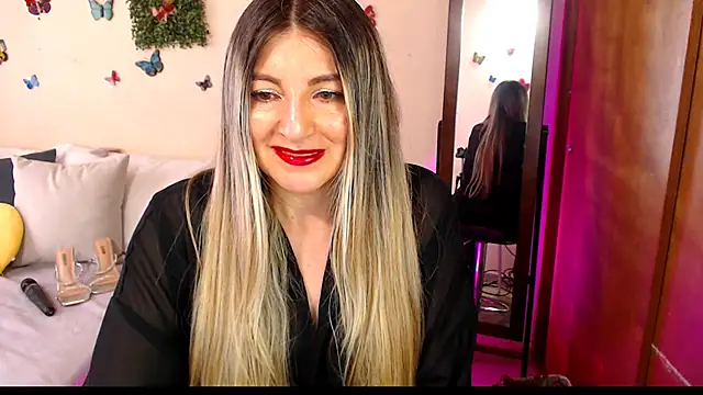 Jolie-Mature online show from 04-17-26, 09:28