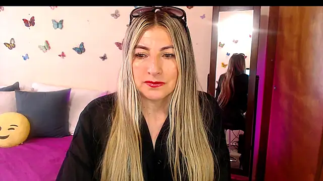 Jolie-Mature online show from 11-07-25, 08:02