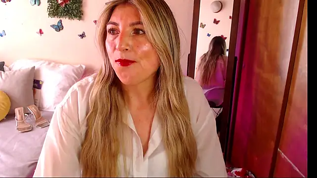 Jolie-Mature online show from 05-16-26, 08:41