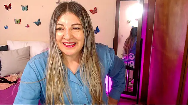 Snapshot of Jolie-Mature chatting on 02-22-26, 10:44 Jolie-Mature online show from 02-22-26, 10:44