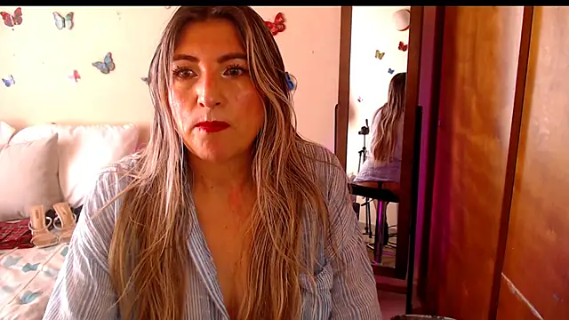 Snapshot of Jolie-Mature chatting on 02-14-26, 08:42 Jolie-Mature online show from 02-14-26, 08:42