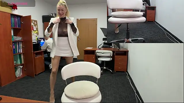 Snapshot of legsLONG chatting on 03-13-25, 05:00 legsLONG online show from 03-13-25, 05:00