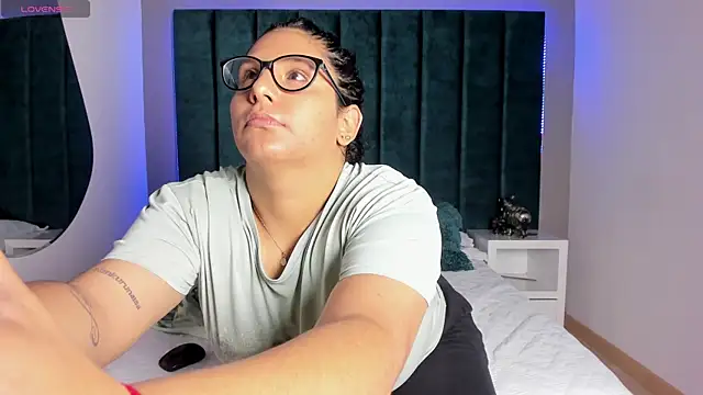 DanielleEvans  online show from 01-09-26, 11:28