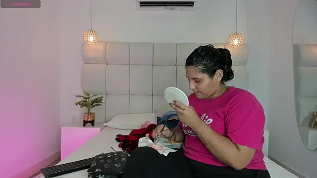 DanielleEvans  online show from 09-20-25, 11:26